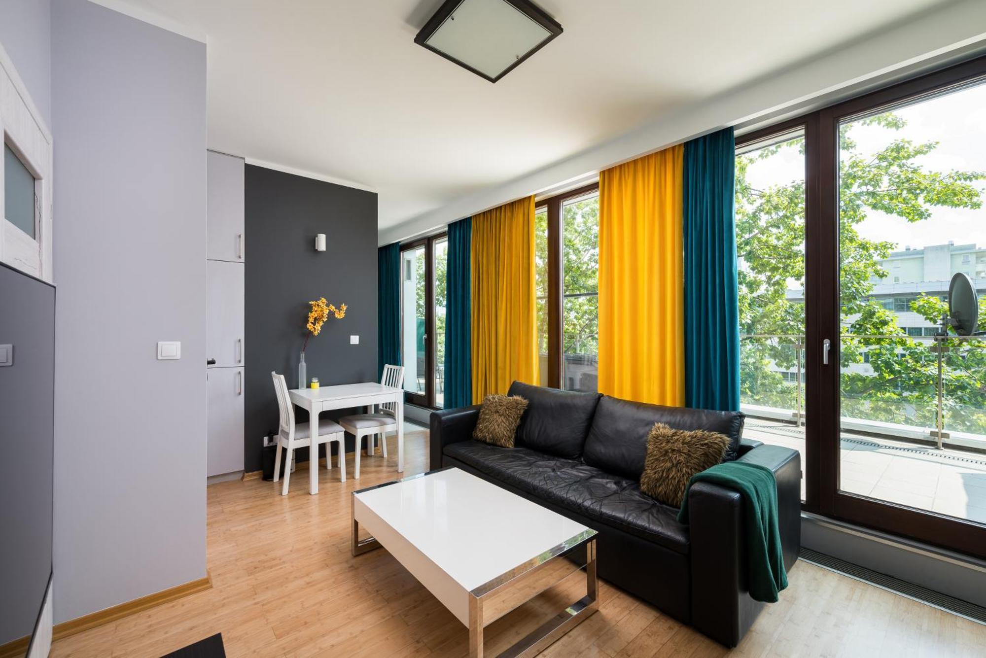 Ochota Deluxe Apartment Varsóvia Exterior foto