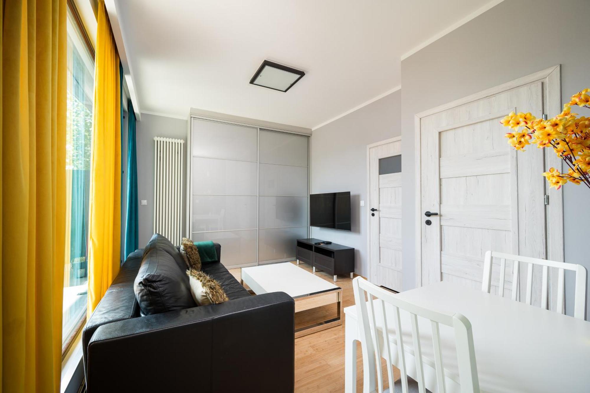 Ochota Deluxe Apartment Varsóvia Exterior foto